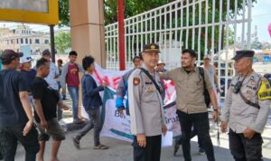 Aliansi Masyarakat Medan Estate Bersatu Gelar Aksi Damai Soroti Lahan Aset Negara Dispora Sumut Beralih Fungsi Menjadi Pasar Malam