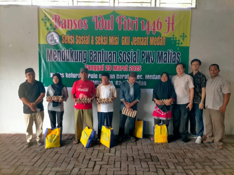 Rumah Matias Berbagi Sembako Kepada Warga Sekitar, Berbagi Kebahagiaan Idul Fitri 1 Syawal 1446 H